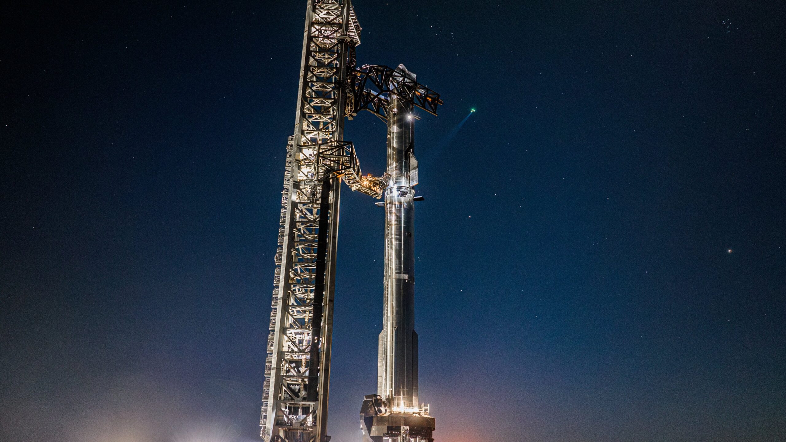 SpaceX tarihi verdi! Dünyanın en güçlü roketi Starship, bir kez daha fırlatılacak