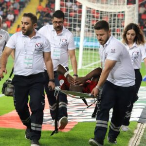 galatasaray macinda sakatlanmisti gaziantep fk mbakatanin son durumunu acikladi 65lWXpXH