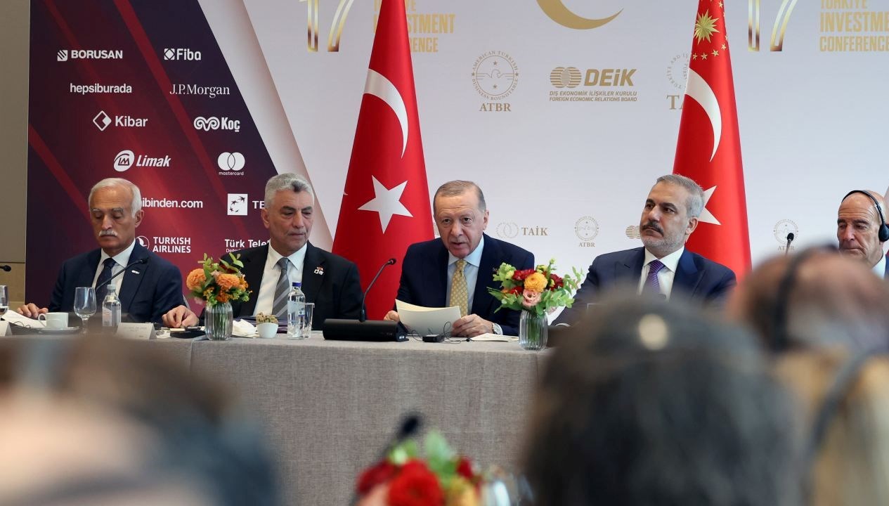 cumhurbaskani erdogan abd ile100 milyar dolarlik ticaret hedefimize ulasacagimiza inaniyorum BBNQFxxv