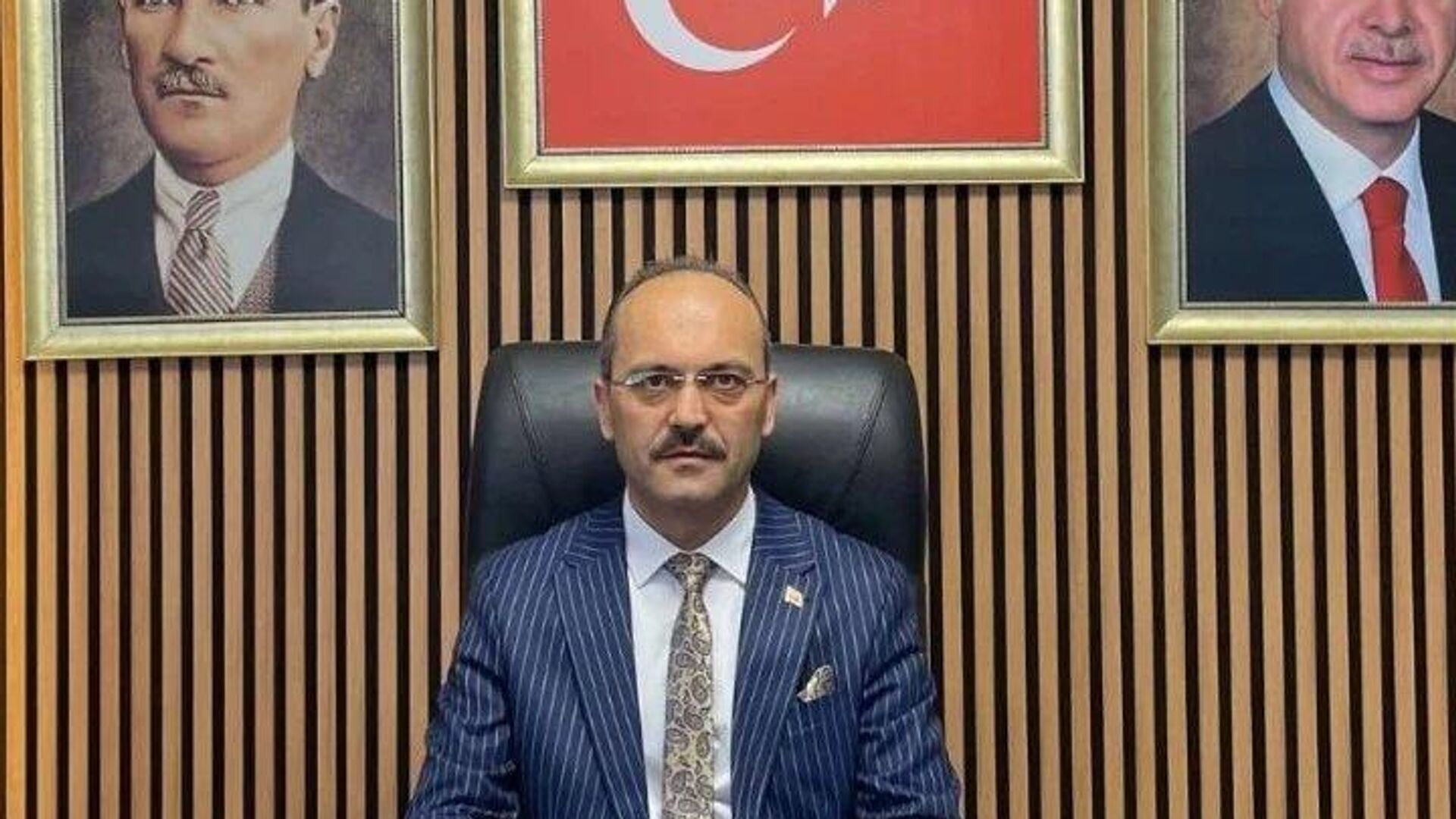 ak parti zonguldak devrek ilce baskani ismail cinbir istifa etti islerimin yogunlugundan dolayi qReA8bFX