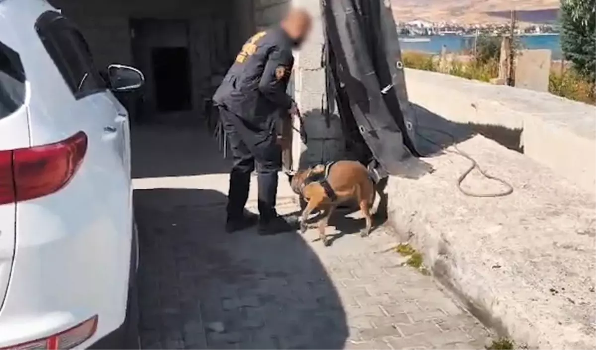 bitliste uyusturucu operasyonu 5 kisi tutuklandi vCCJinzI.jpg