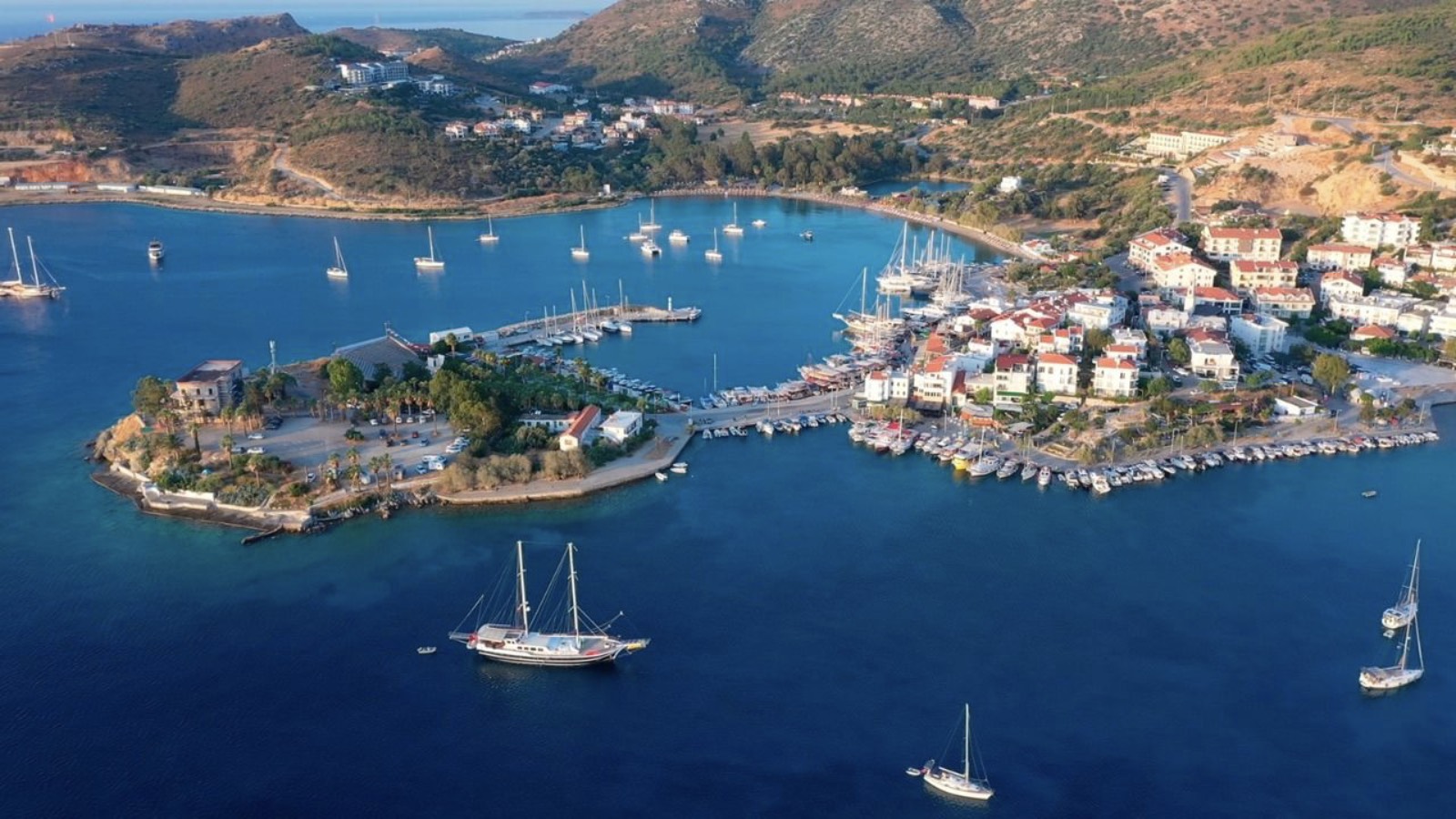 chpli ozcan datca iskelesine el konulma girisimini tbmmye tasidi UsmXCm6r