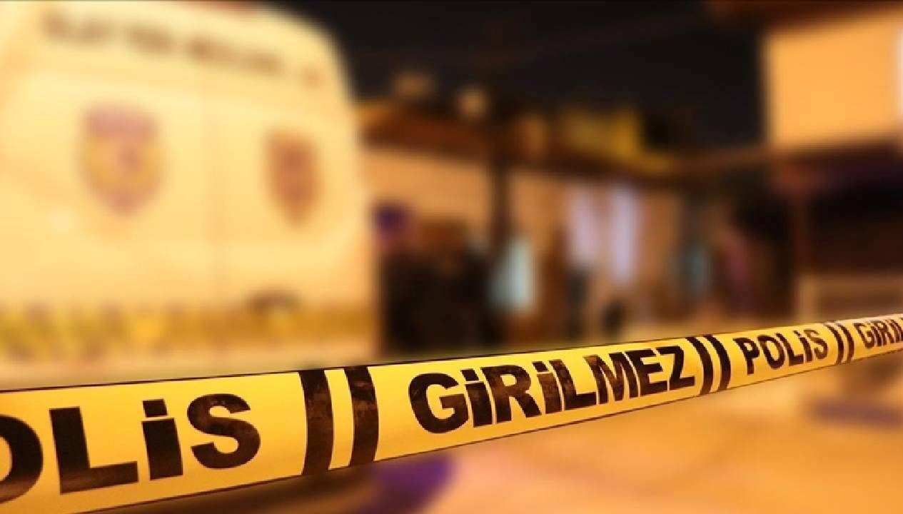 cocuklarin oldugu cay bahcesine kaya parcalari dustu ceYs6yPO.jpg