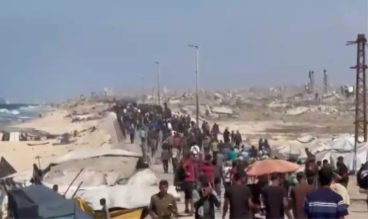 gazzede ateskes sonrasi filistinliler evlerine donmeye basladi rQWgVgO2