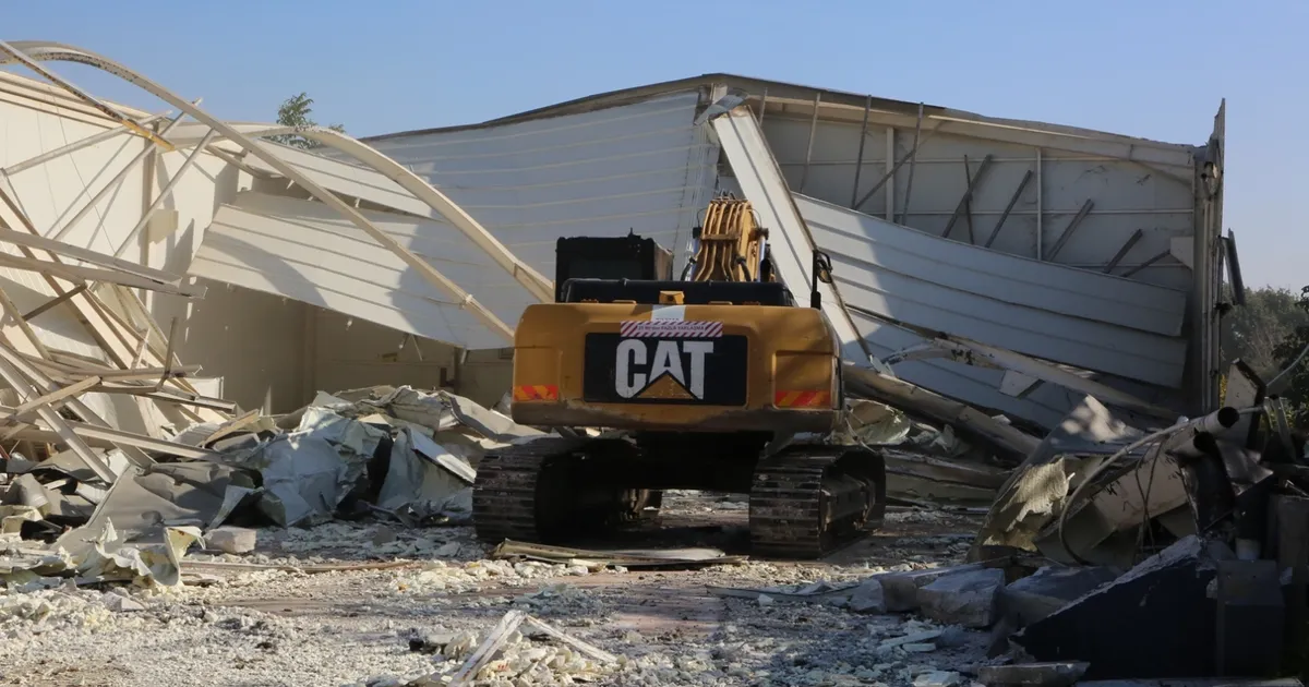 niluferde imara aykiri iki yapi yikildi BTXY2Cxp.webp