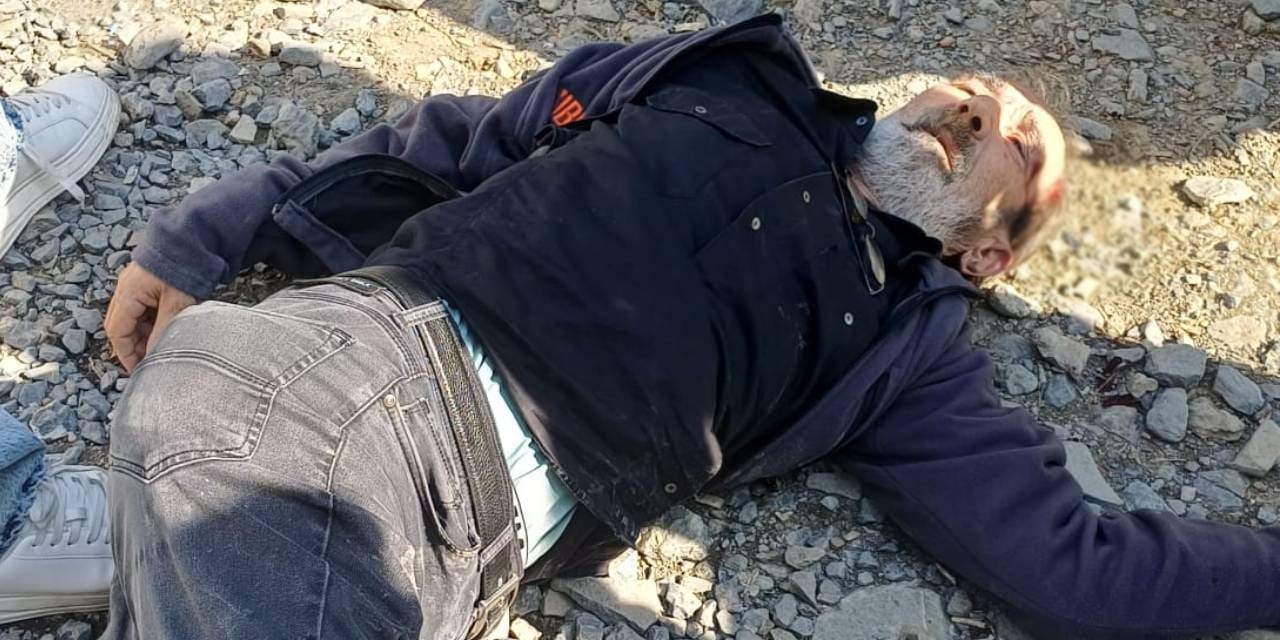 yapi yol is sendika baskani akyola santiye ziyaretinde tasli saldiri yyPJ4HSV.jpg