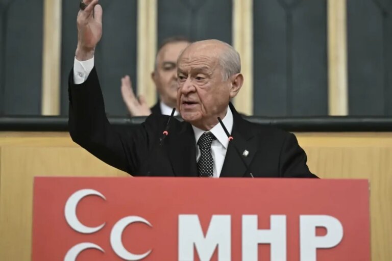 bahceli-uzun-sure-sonra-ilk-kez-bu-kadar-sert-hem-mazlum-abdiye-hem-de-dem-partiye-verip-veristirdi-Ouzcefi7.jpg