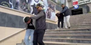 kendilerini-bankaci-olarak-tanitip-is-insanini-yuz-binlerce-lira-dolandirdilar-7d7aYMxL