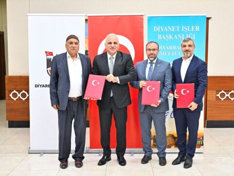 Diyarbakır’da İki Yeni Cami ve Külliye Protokolü İmzalandı