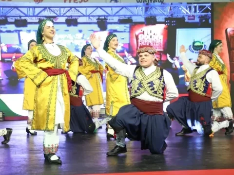 Dunyanin renklerini inegolde bulusturan festival basladi 6i8gTIpP